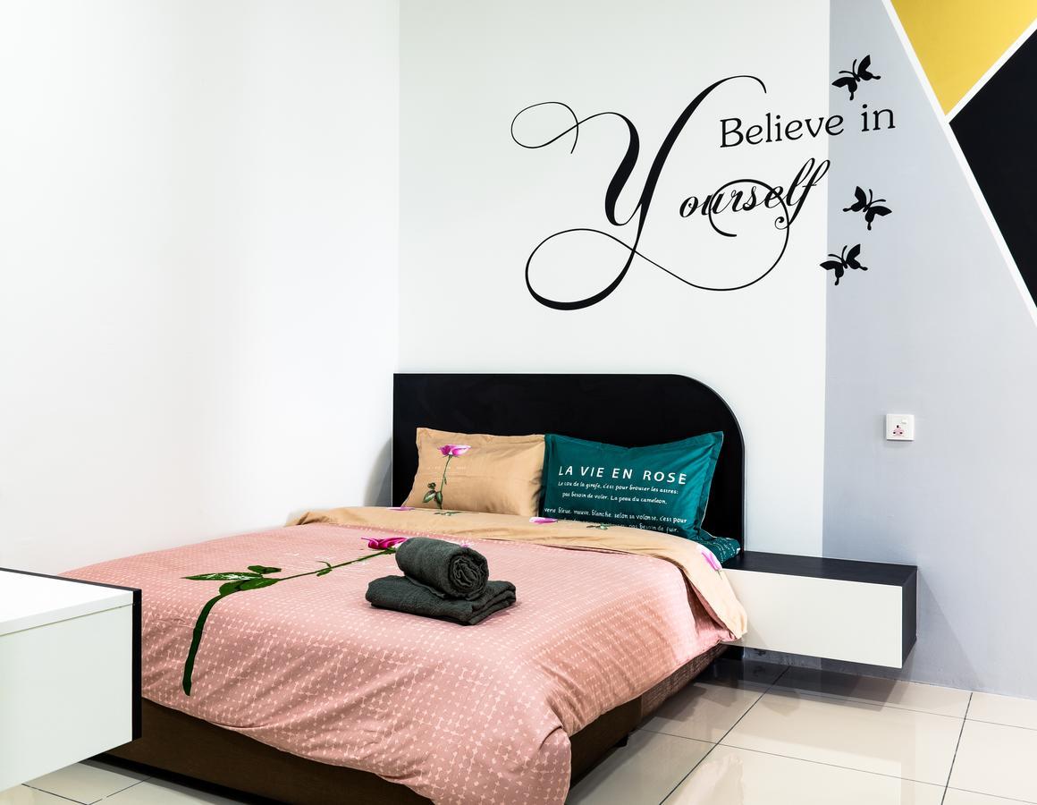 Southwest Island Suite By D Imperio Homestay Bayan Lepas Exteriér fotografie